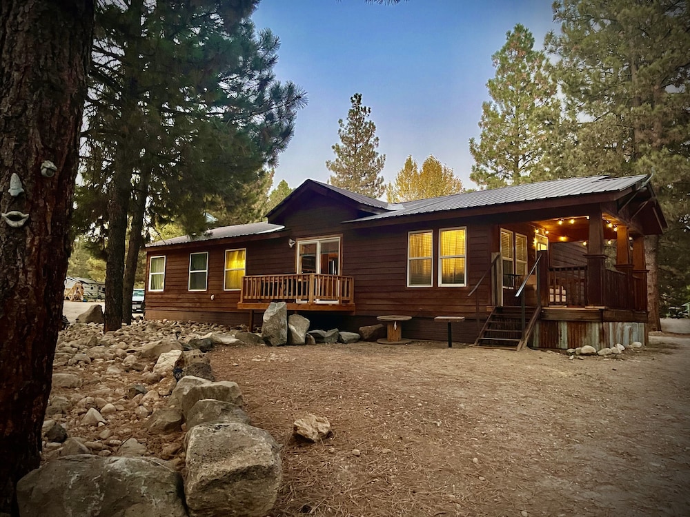 Majestic Mountain Ranch — cabins and event space